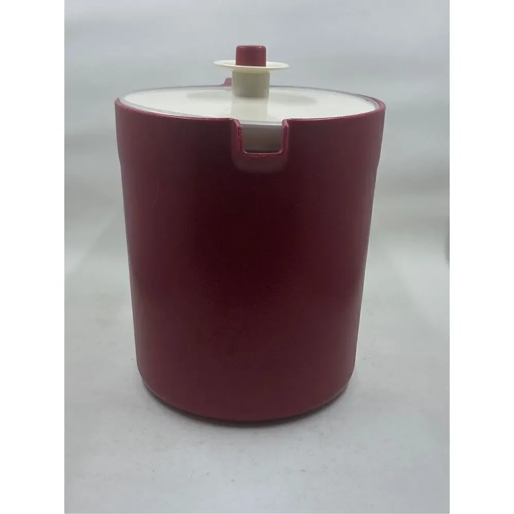 Vintage Tupperware Drink Pitcher USA 1575-8 Red Plastic w/ Lid Serving Retro